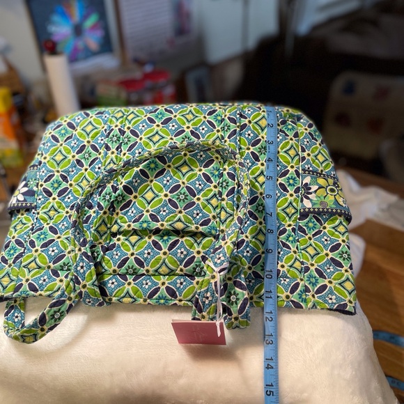 Vera Bradley “Daisy Dsisy)Lg Tote w/Wallet - Picture 3 of 16